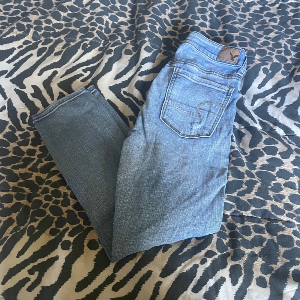 American Eagle Hi-Rise Jegging Crop Super Stretch Ripped Distressed Jeans 0